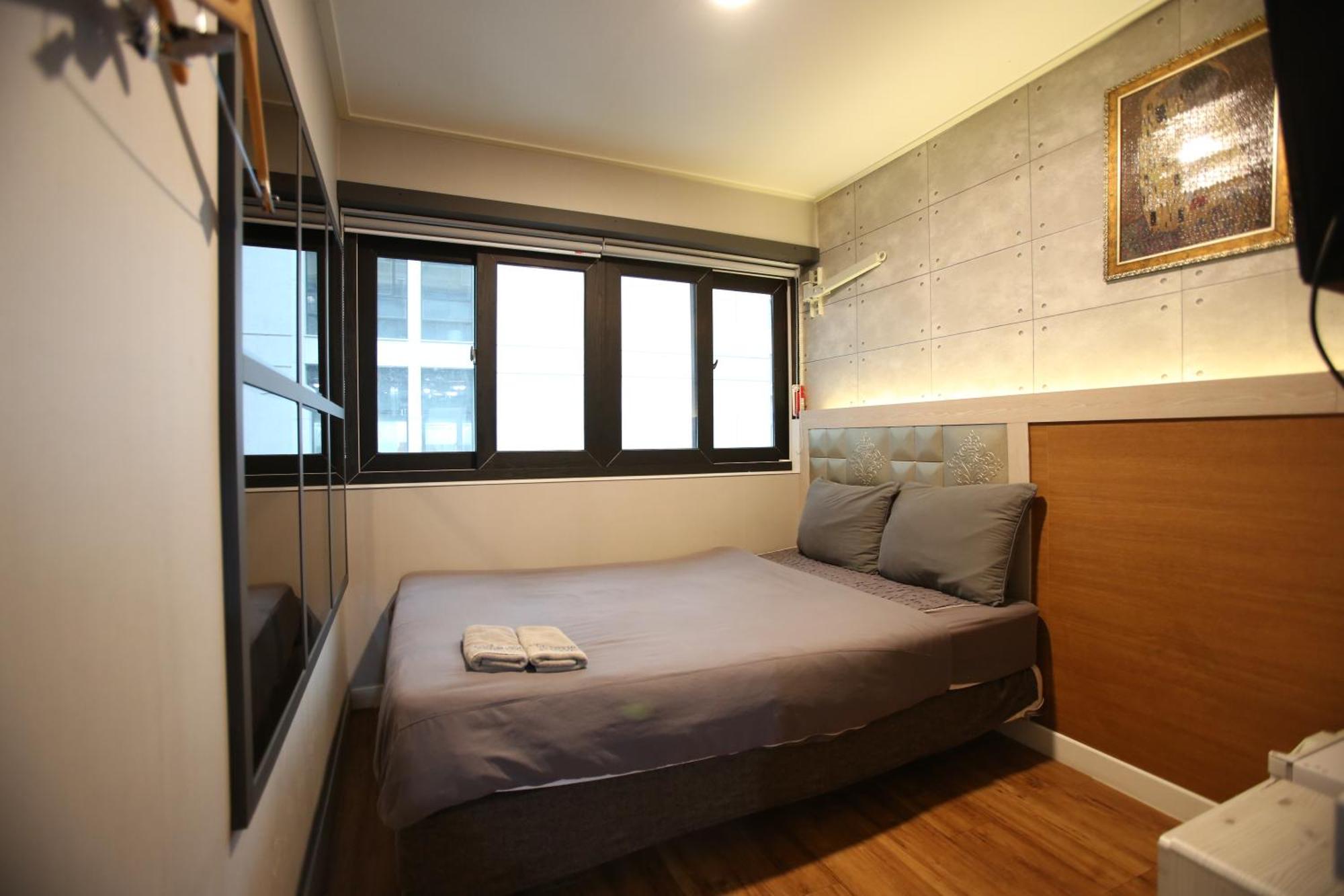 K-Guesthouse Seomyeon 1 Ciudad Metropolitana de Ciudad Metropolitana de Busan Exterior foto